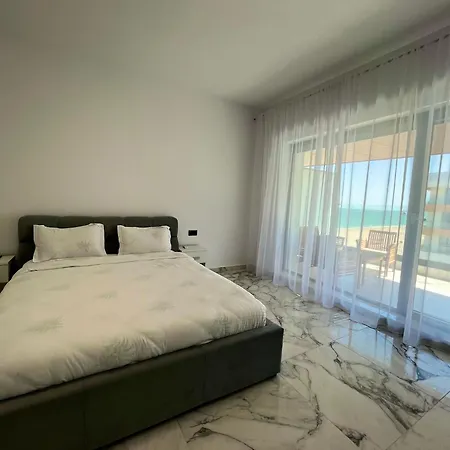 Holidays Sea Vibes Mamaia Nord *